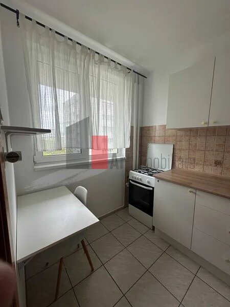Mihalache, Chibrit, apartament de inchiriat (pet friendly) cu 2 camere.